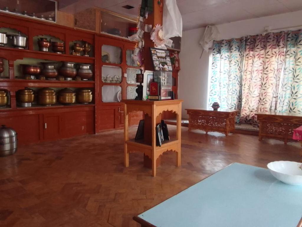 Sernang Homestay Hundar Exterior photo