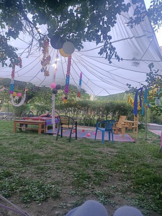 Sernang Homestay Hundar Exterior photo
