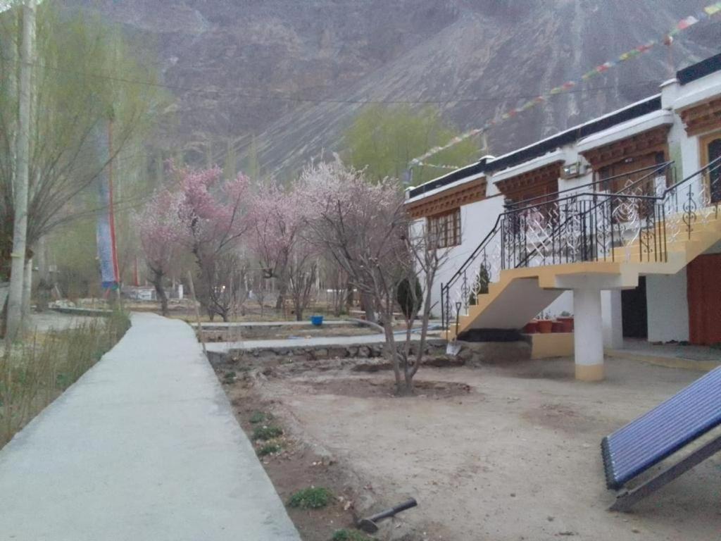 Sernang Homestay Hundar Exterior photo