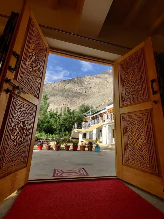 Sernang Homestay Hundar Exterior photo
