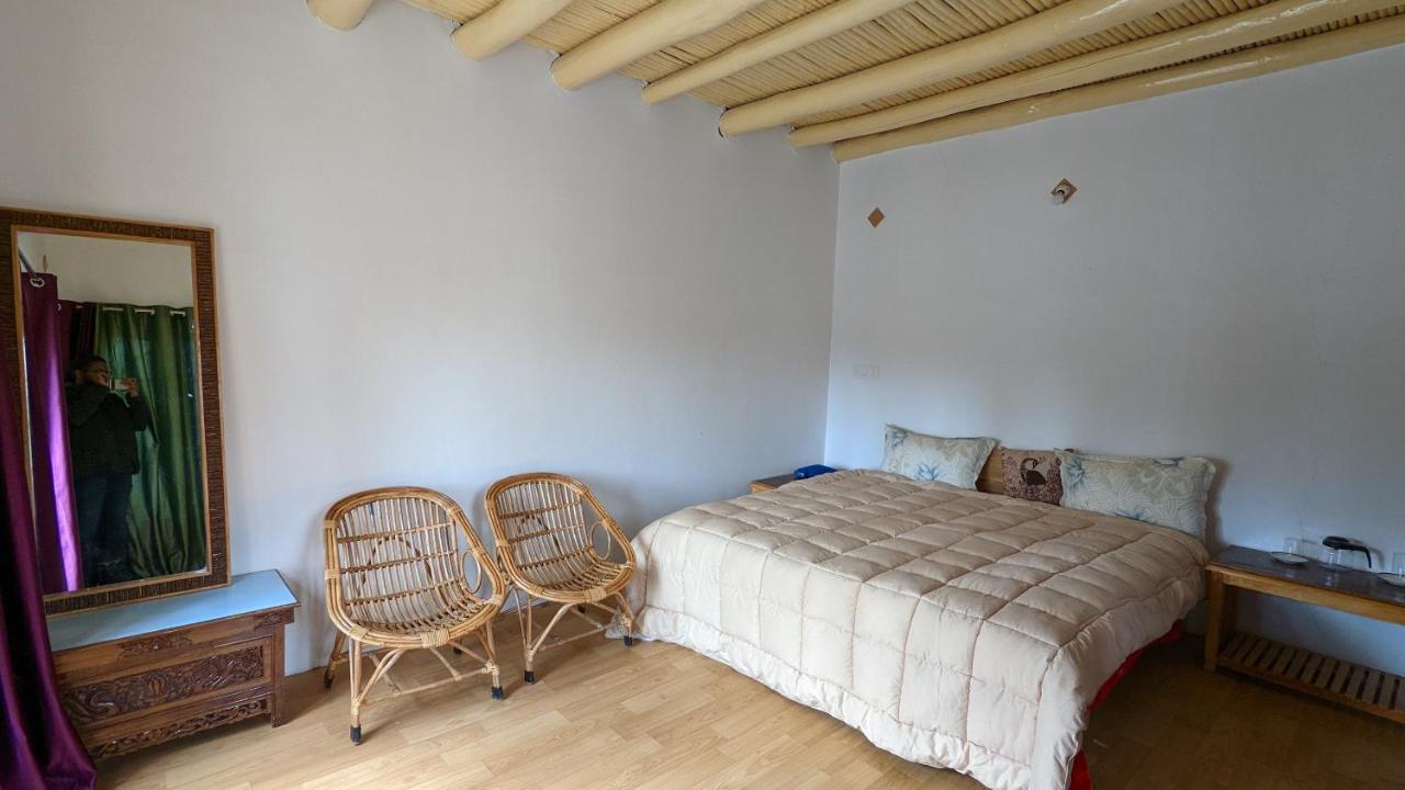 Sernang Homestay Hundar Exterior photo