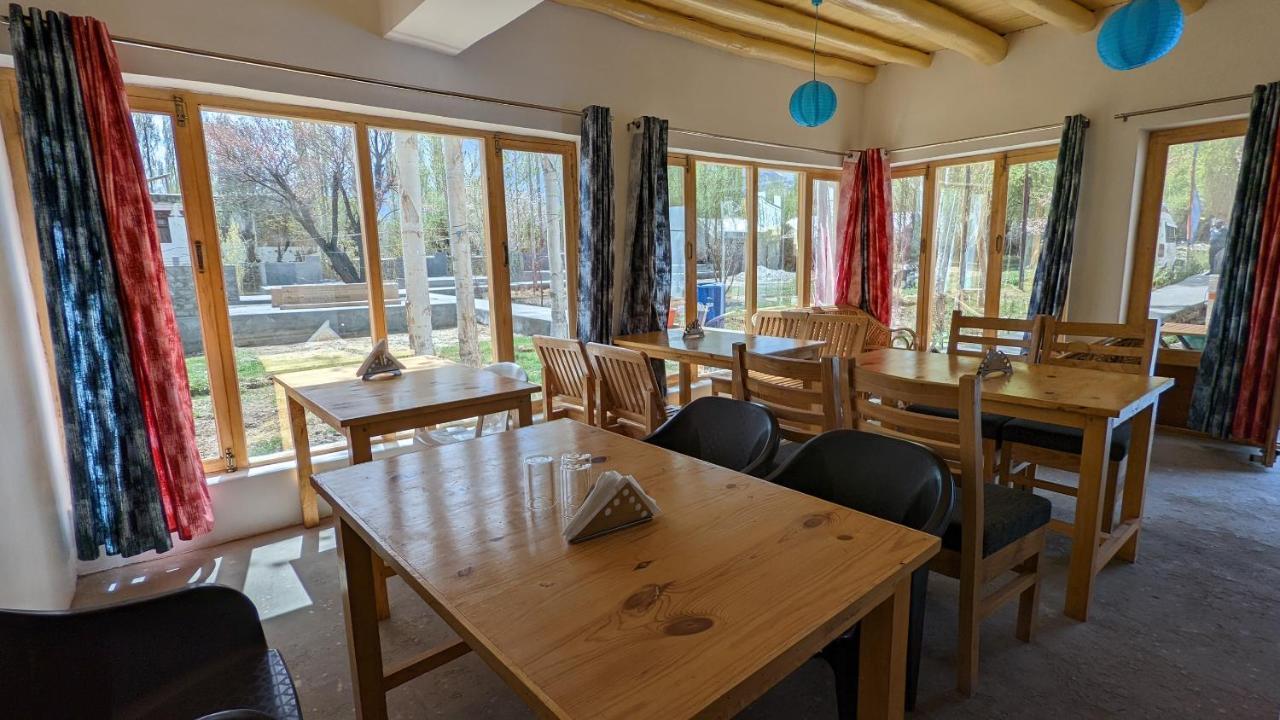 Sernang Homestay Hundar Exterior photo